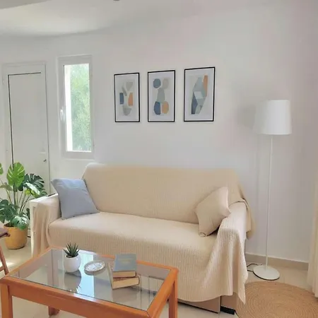 Apartment With Balcony & Parking Parikia (Paros)